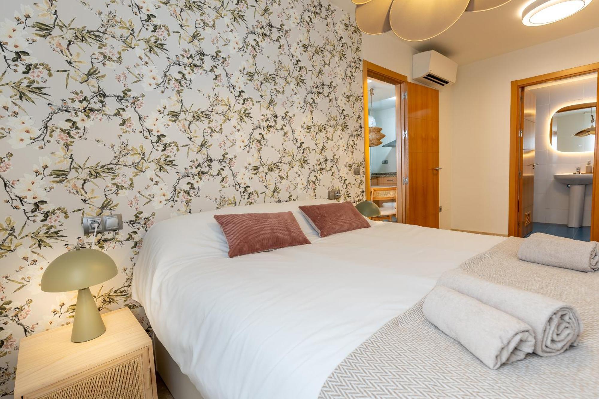 Teatro Suites Malaga City Flat Экстерьер фото