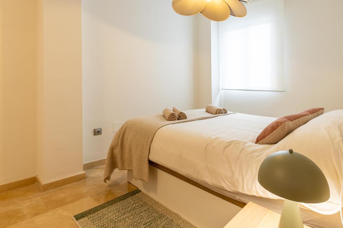 Teatro Suites Malaga City Flat Экстерьер фото